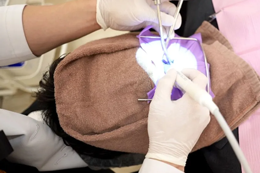 歯科用マイクロスコープ「カールツァイス ピコモーラ」｜岡山市北区の歯医者【グラン岡山歯科・矯正歯科】