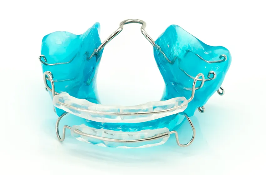 小児矯正 バイオネーター|成長に合わせた治療|岡山市北区の歯医者【グラン岡山歯科・矯正歯科】インプラントから虫歯治療まで幅広く対応